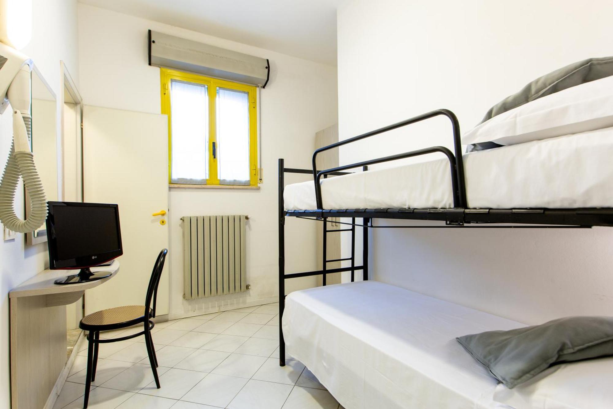 Hotel Marzia Con Piscina ริชโชเน ภายนอก รูปภาพ